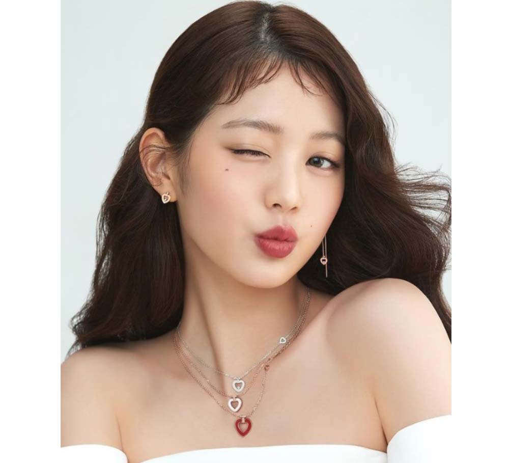 Elevate Your Style with the 925 Silver 10mm Pearl Necklace