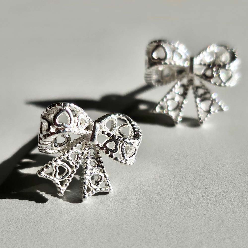 925 Silver Heart Lace Ribbon Earring