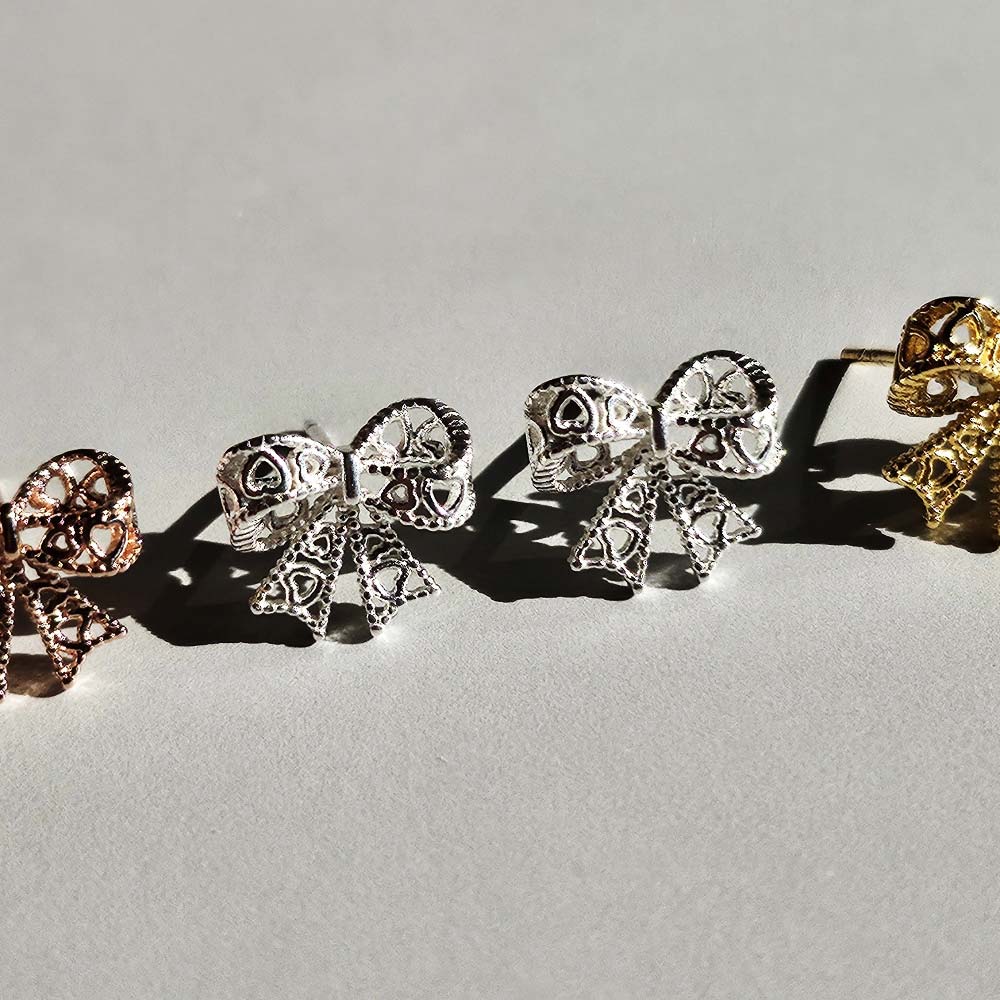 925 Silver Heart Lace Ribbon Earring