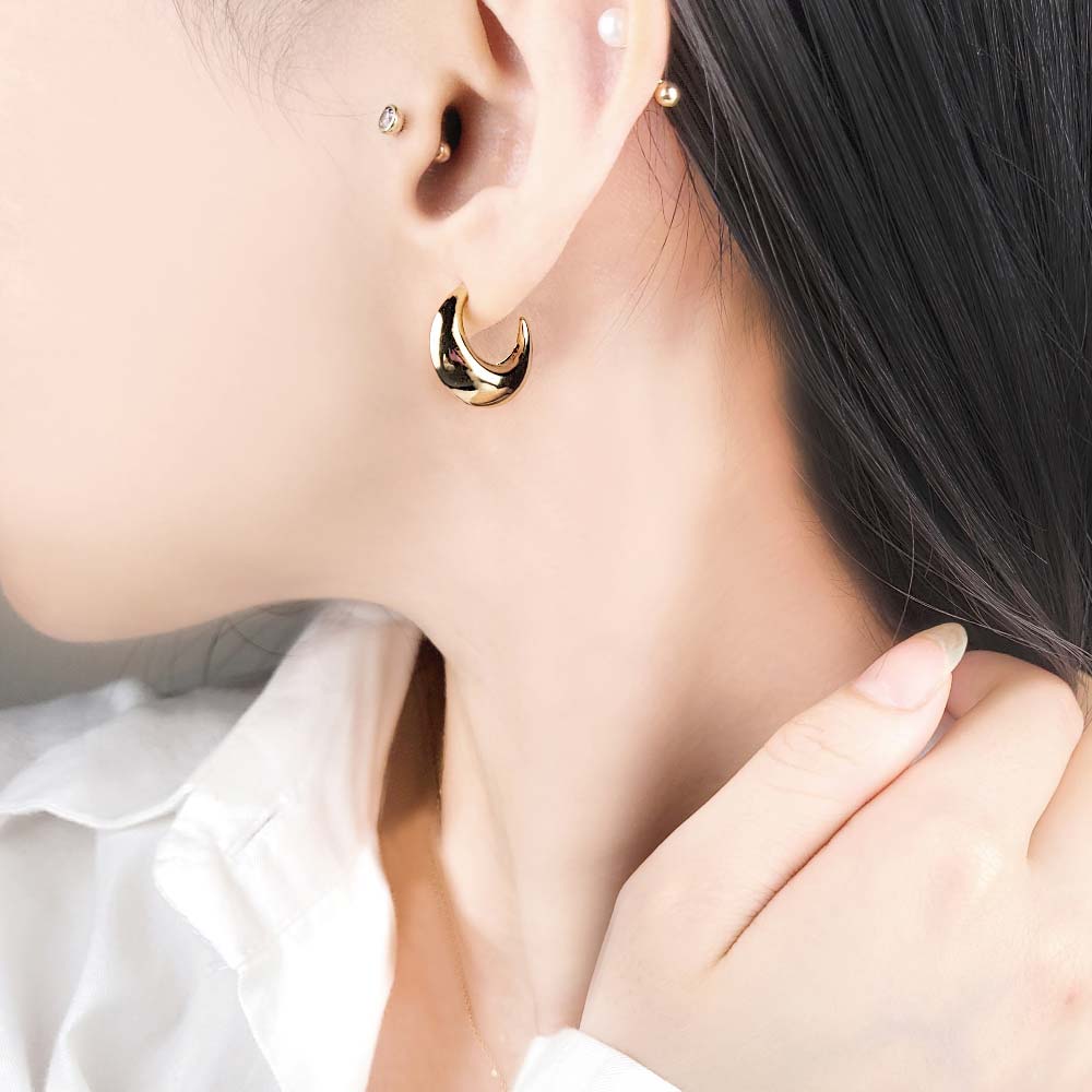 925 Silver Bold Half-moon Ring Earring (celebrity style)