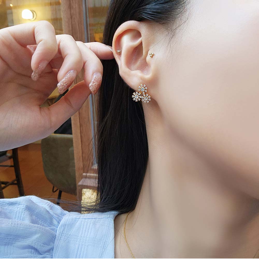 925 Silver Damiani 3 Flower Triangle Earring (celebrity style)