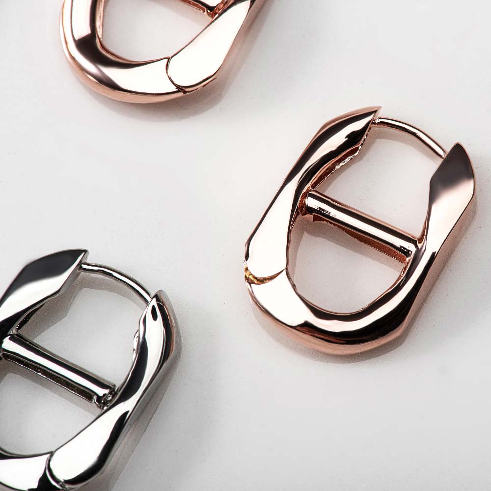 925 Silver Herite One Touch Earring (celebrity style) wearing Shin Min-a