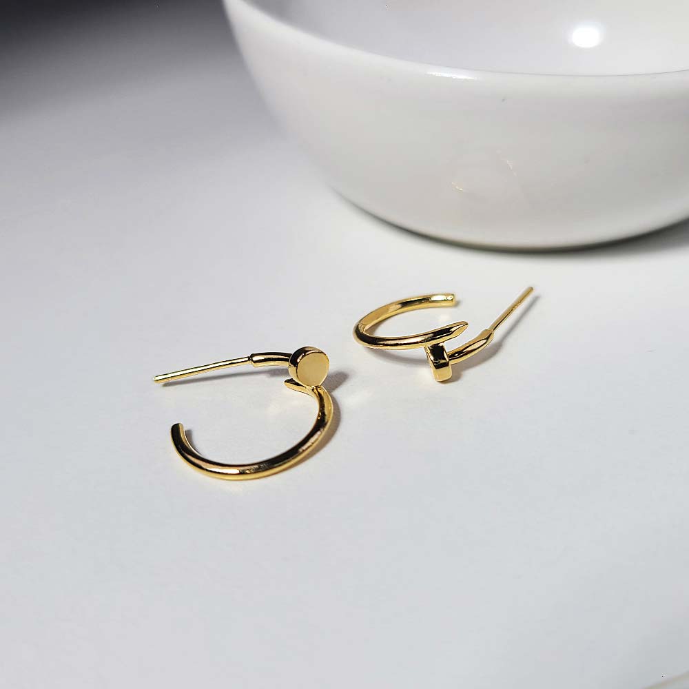 925 silver cartier nail earring (celebrity style) wearing Shin Min-a