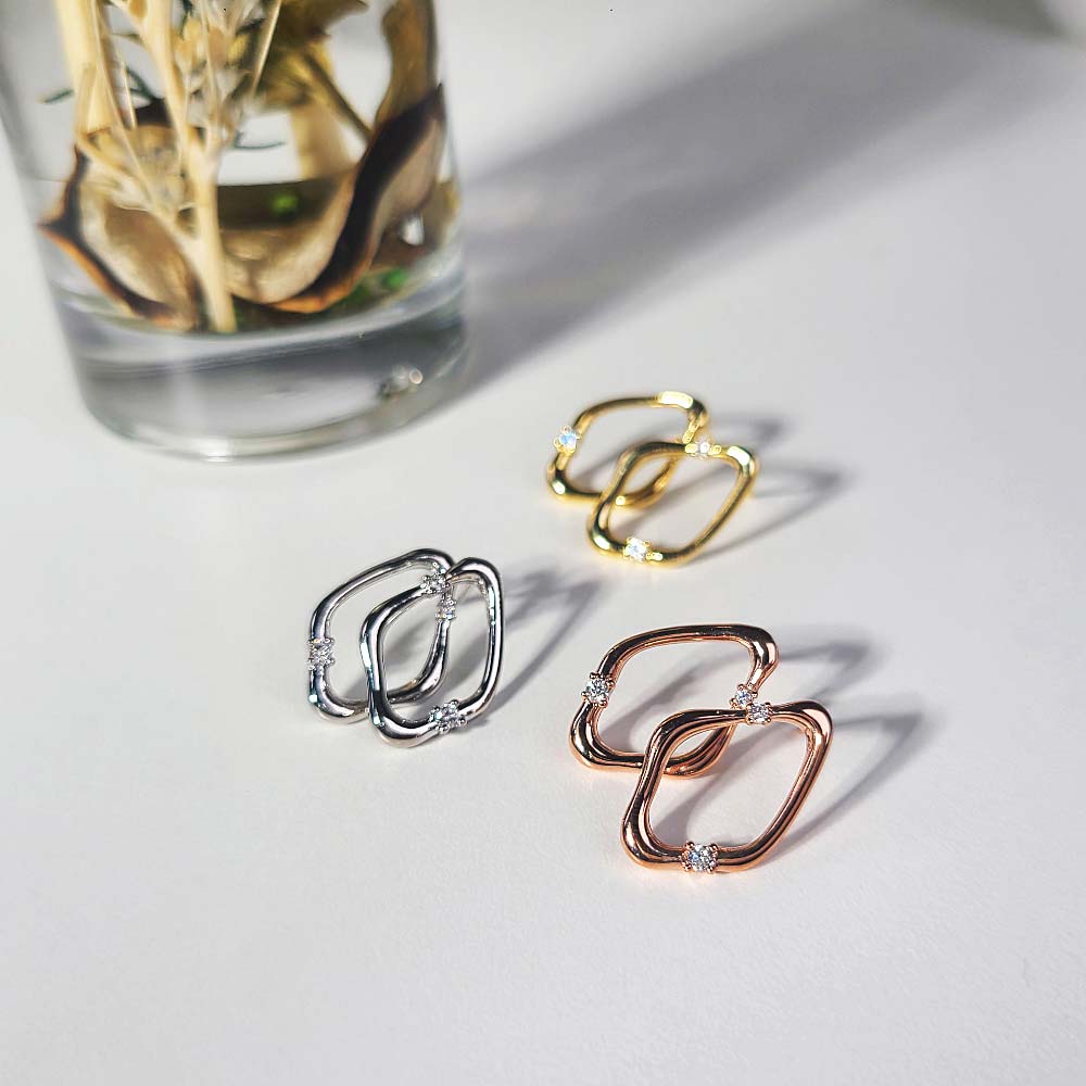 925 silver cubic rhombus earring (celebrity style) wearing IU